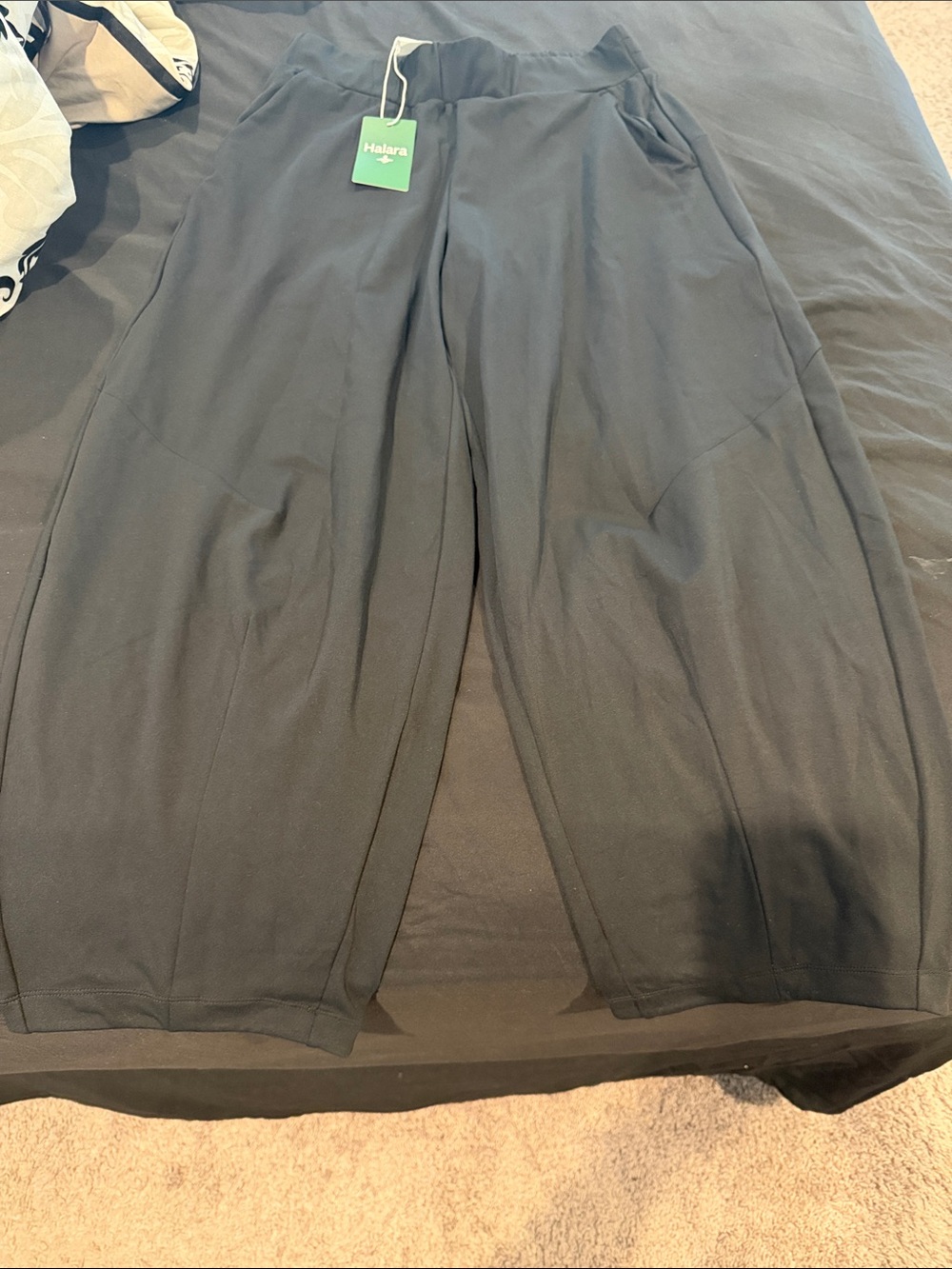 HALARA Women's Black Jogger-Style Workpants